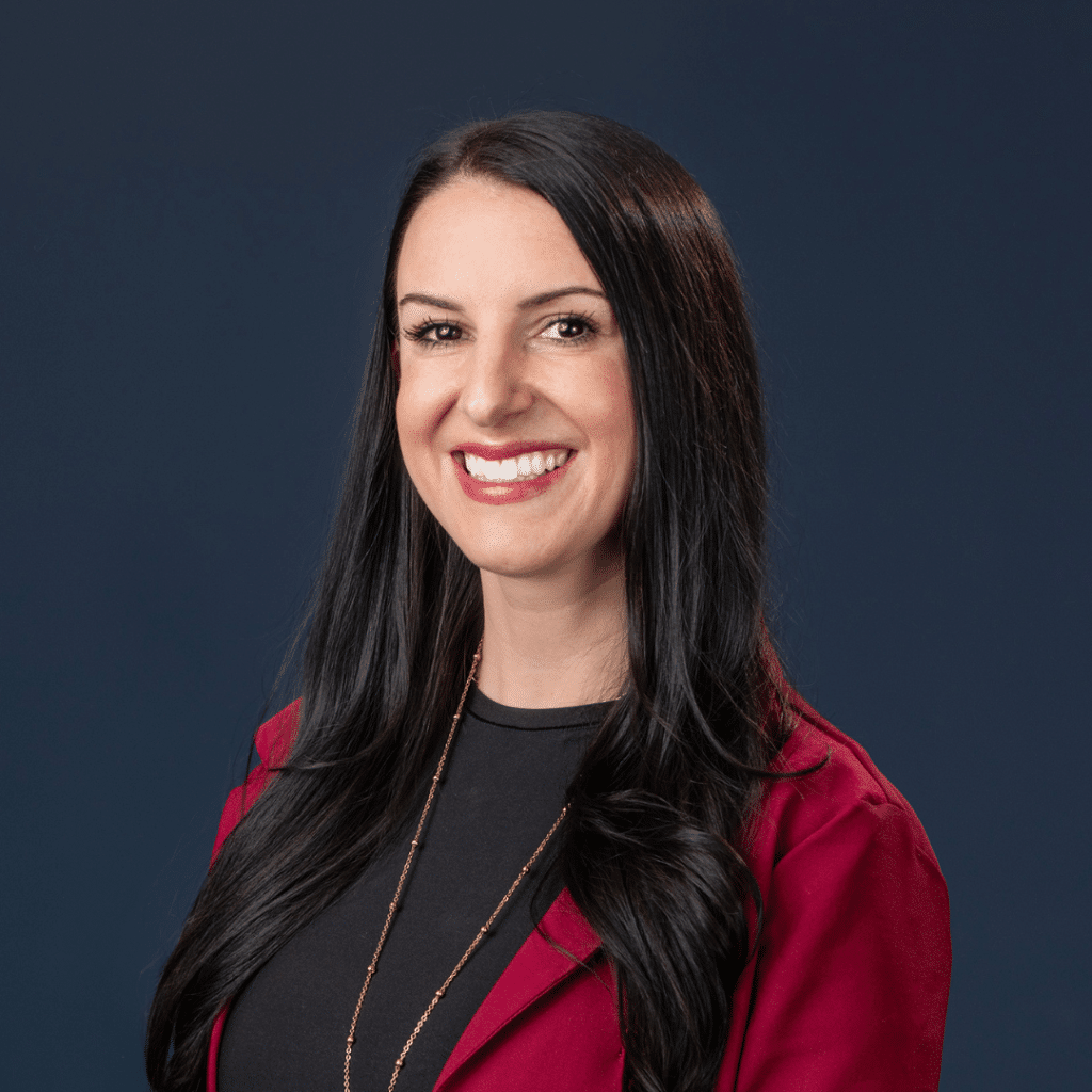 Katie Issa headshot