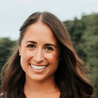 Maggie King headshot